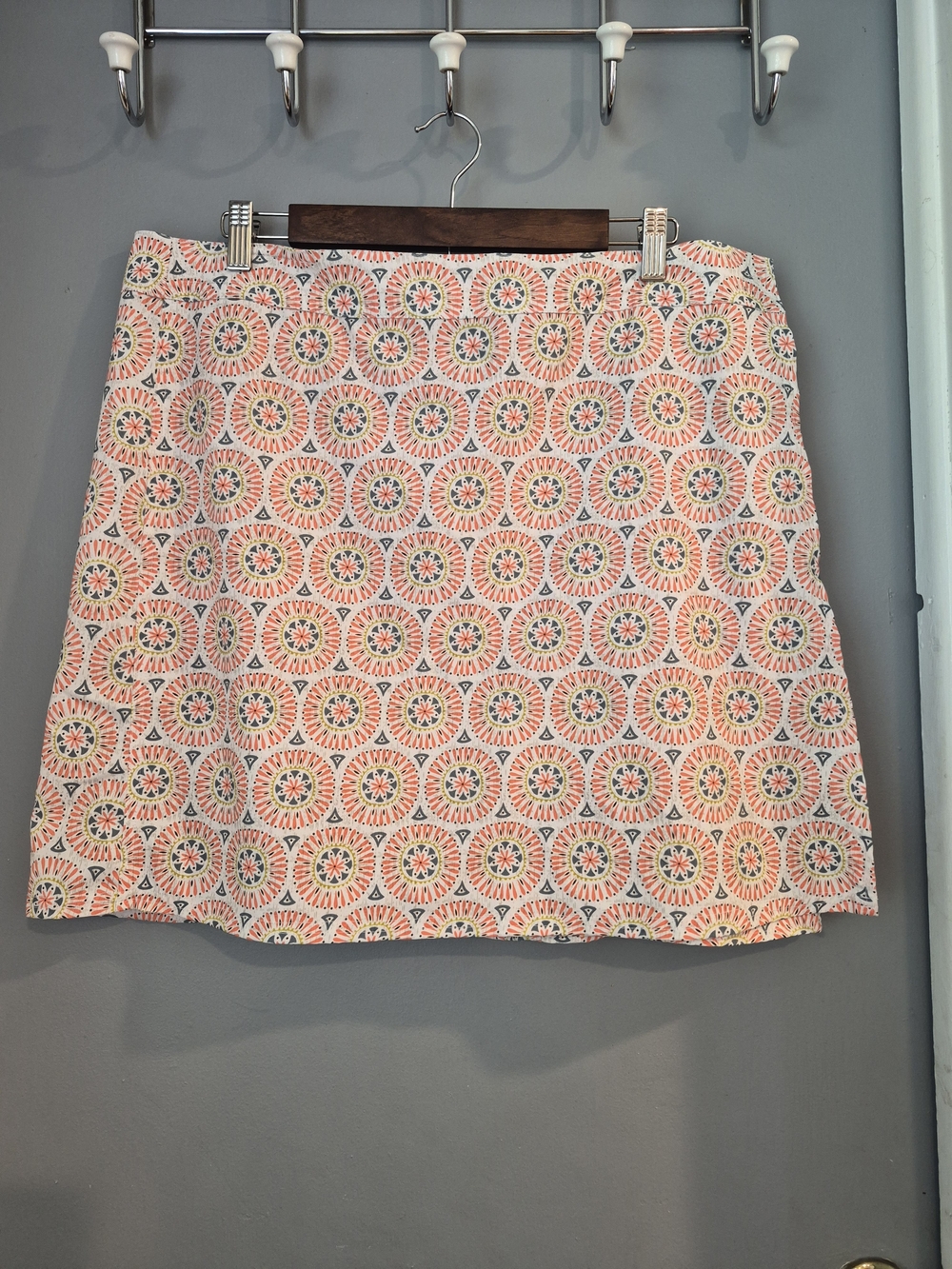 Ripskirt Hawaii Coral and Cream Medallion A-Line Skirt